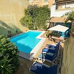 Ta'giannmarie Farmhouse.traditional With Large Private Pool. Vila