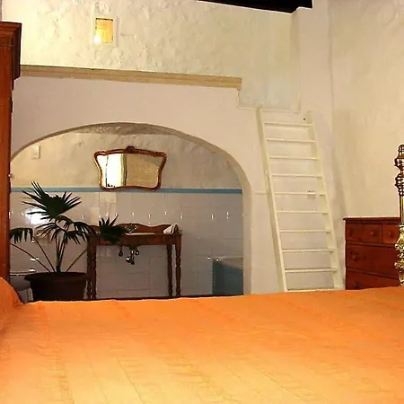 Ta'giannmarie Farmhouse.traditional With Large Private Pool. *