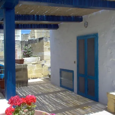 Ta'giannmarie Farmhouse.traditional With Large Private Pool. Vila Ghajn Melel