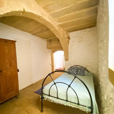 Ta'giannmarie Farmhouse.traditional With Large Private Pool. * Ghajn Melel