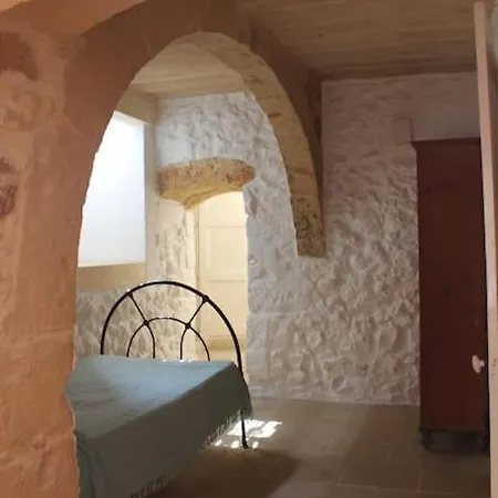 Villa Ta'giannmarie Farmhouse.traditional With Large Private Pool. Ghajn Melel