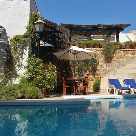 Villa Ta'giannmarie Farmhouse.traditional With Large Private Pool.
