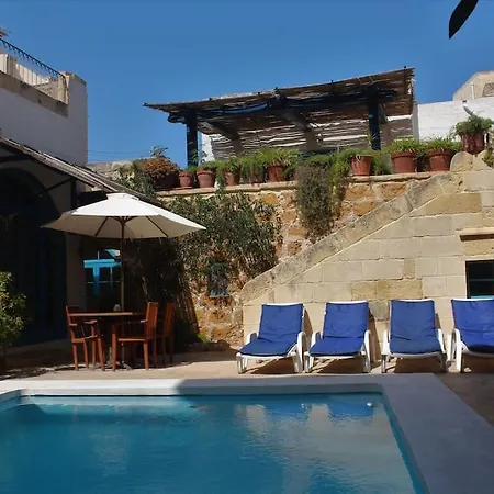 Villa Ta'giannmarie Farmhouse.traditional With Large Private Pool. Ghajn Melel