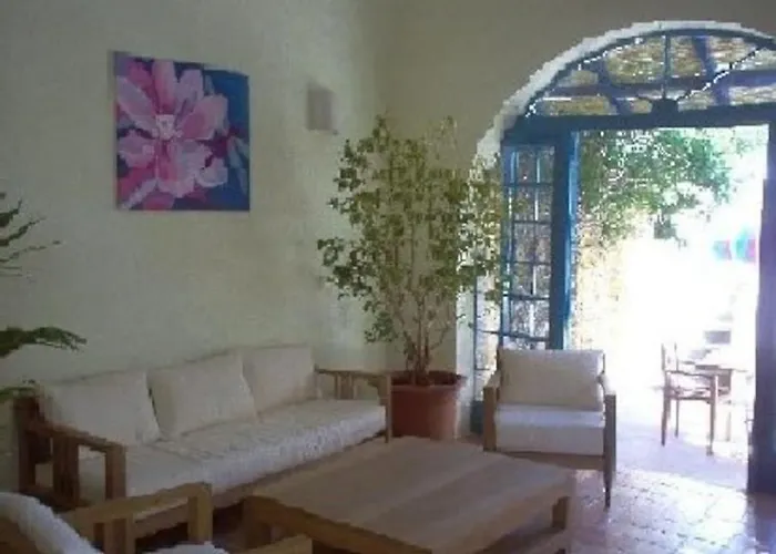 Ta'giannmarie Farmhouse.traditional With Large Private Pool. *