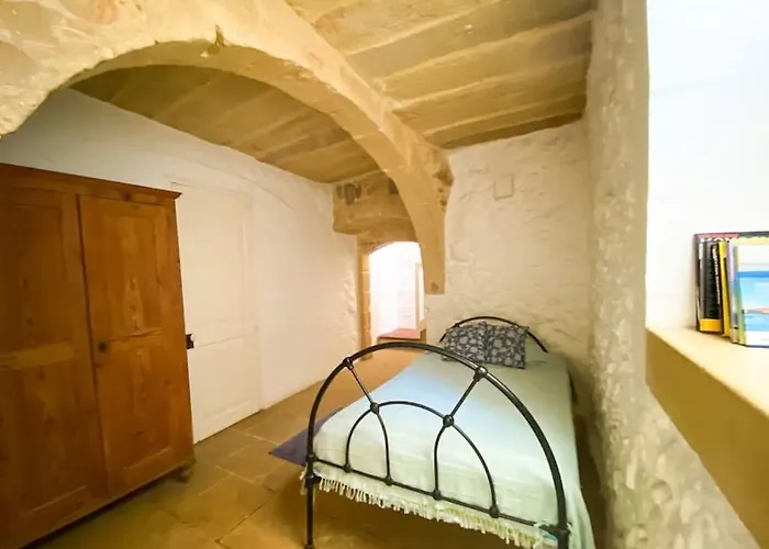 Ta'giannmarie Farmhouse.traditional With Large Private Pool. * Ghajn Melel