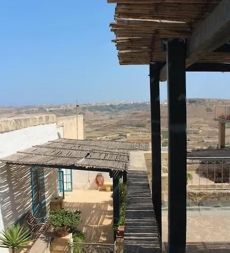 Ta'giannmarie Farmhouse.traditional With Large Private Pool. Ghajn Melel