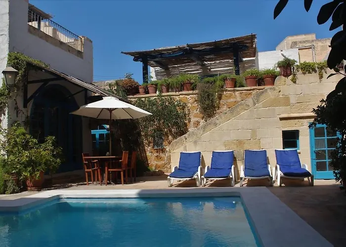 Villa Ta'giannmarie Farmhouse.traditional With Large Private Pool. Ghajn Melel